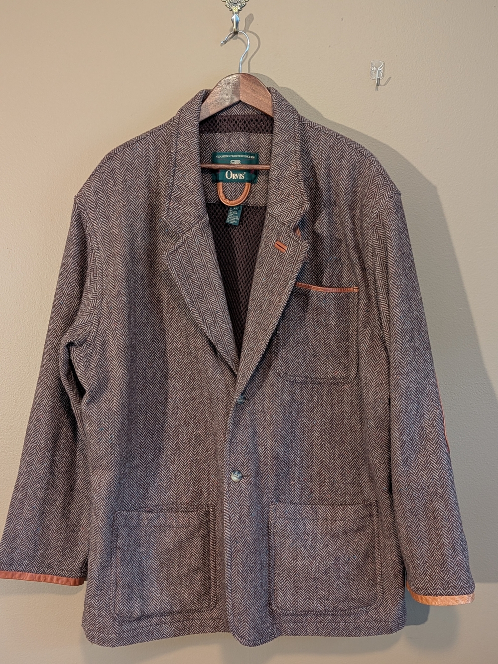Orvis Men's Herringbone Field Jacket in Brown with Tan Trim